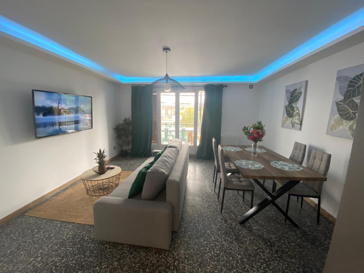 SALOU : SPACIEUX APPARTEMENT 100 M2 vue sur mer Extérieur photo